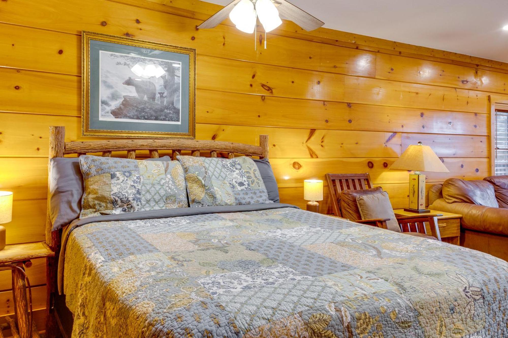 Pigeon Forge Resort Studio Cabin On Dollywood Ln! Bagian luar foto