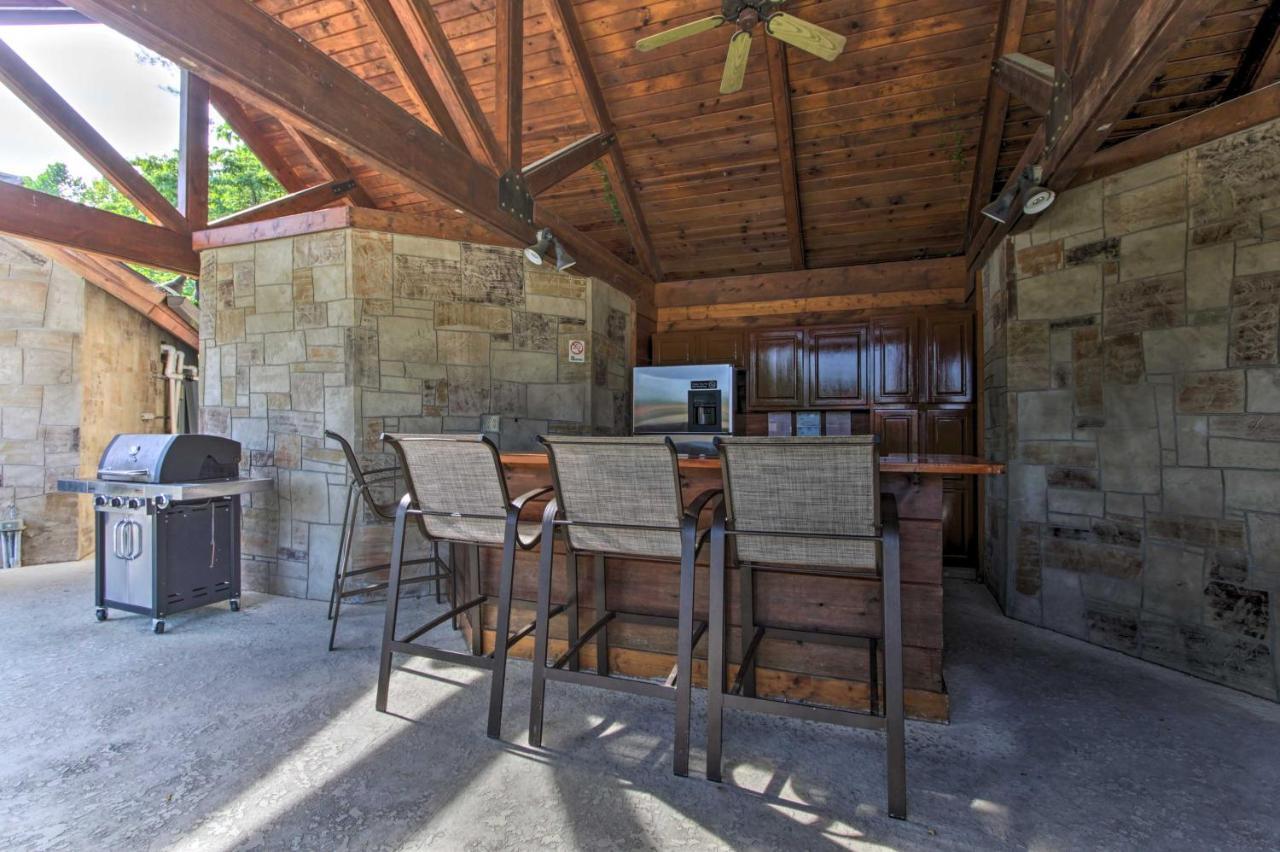 Pigeon Forge Resort Studio Cabin On Dollywood Ln! Bagian luar foto